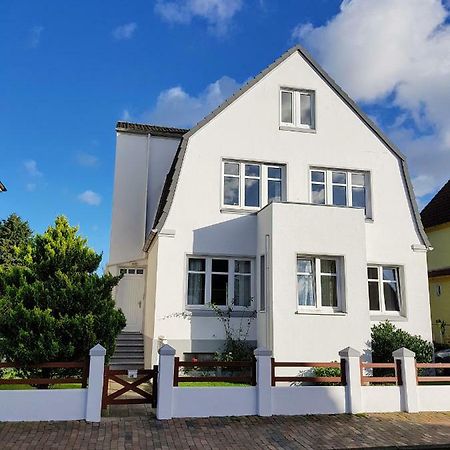 Haus Meerzeit คุกซ์ฮาเวน ภายนอก รูปภาพ