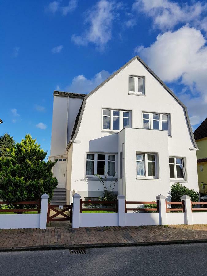 Haus Meerzeit คุกซ์ฮาเวน ภายนอก รูปภาพ